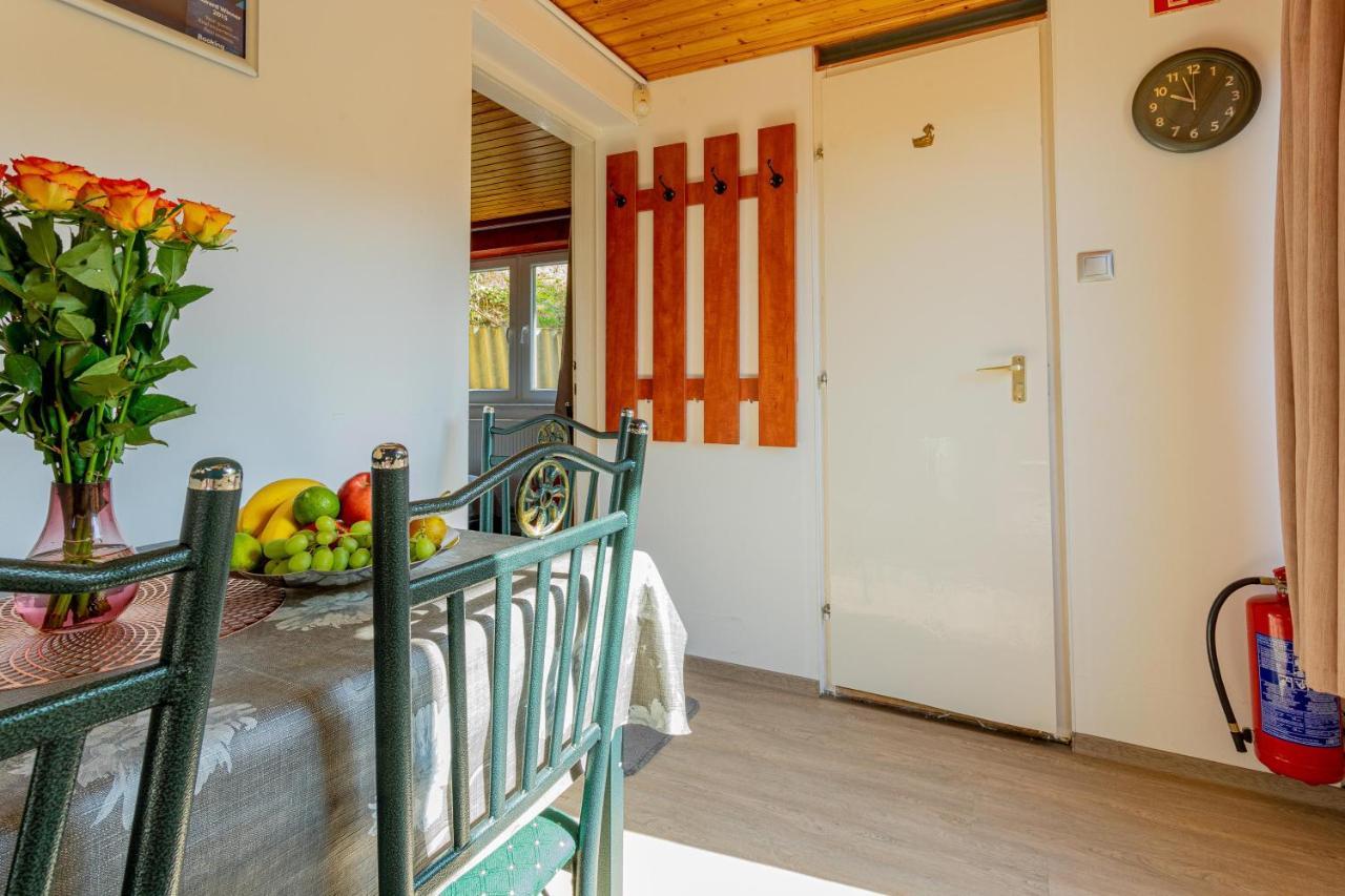 Panorama Apartmanhaz เอสแตร์กอม ภายนอก รูปภาพ